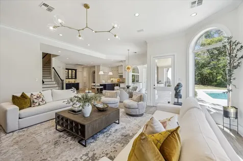 608 Little John Lane Houston TX 77024