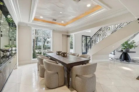 608 Little John Lane Houston TX 77024