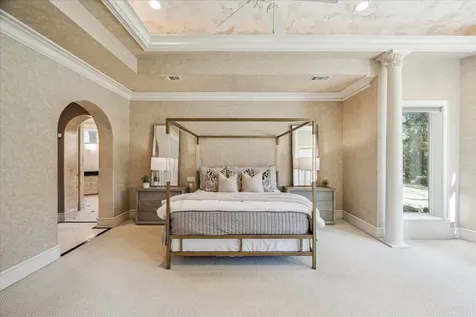 608 Little John Lane Houston TX 77024