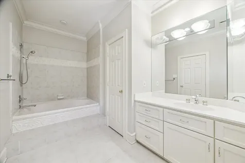 608 Little John Lane Houston TX 77024
