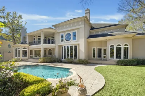 608 Little John Lane Houston TX 77024