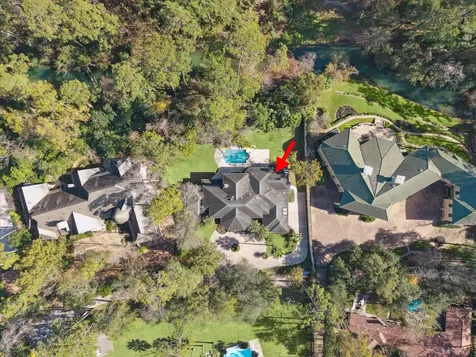 608 Little John Lane Houston TX 77024