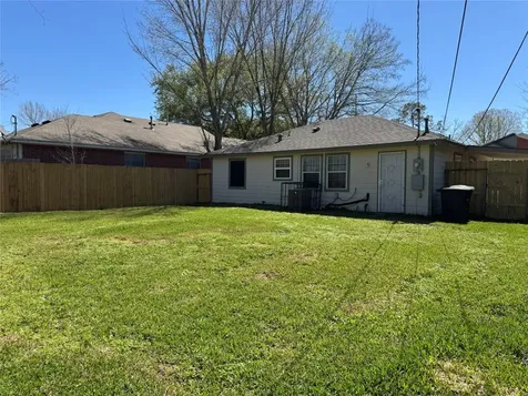 5125 Ricky Street Houston TX 77033