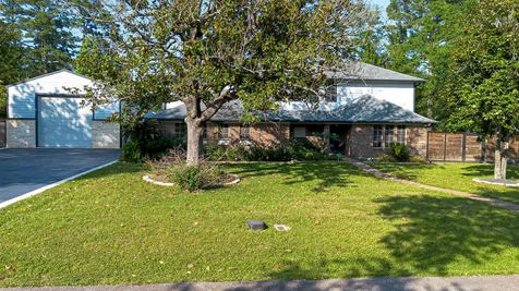 218 Beaumont Drive Magnolia TX 77354