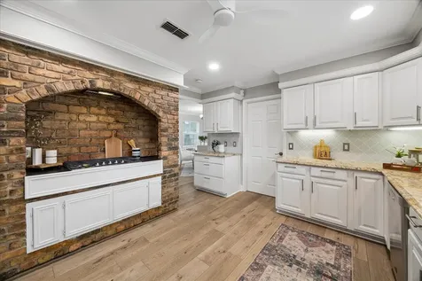 2931 Triway Lane Houston TX 77043