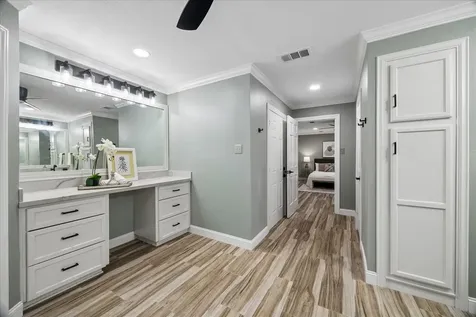 2931 Triway Lane Houston TX 77043