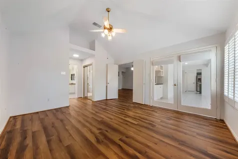 706 Rosefield Court Pearland TX 77584