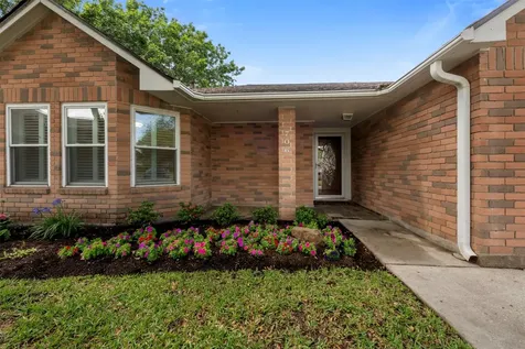 706 Rosefield Court Pearland TX 77584