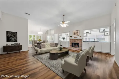 706 Rosefield Court Pearland TX 77584