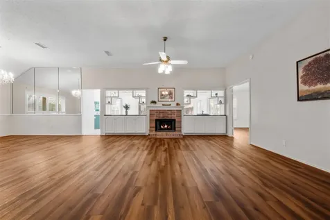 706 Rosefield Court Pearland TX 77584