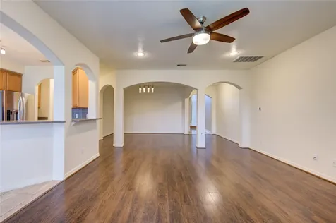 7611 S Linpar Court Houston TX 77040
