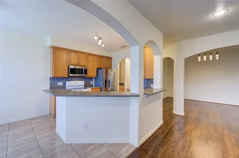 7611 S Linpar Court Houston TX 77040