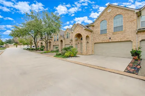 7611 S Linpar Court Houston TX 77040