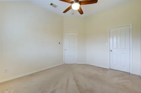 7611 S Linpar Court Houston TX 77040