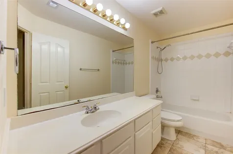 7611 S Linpar Court Houston TX 77040