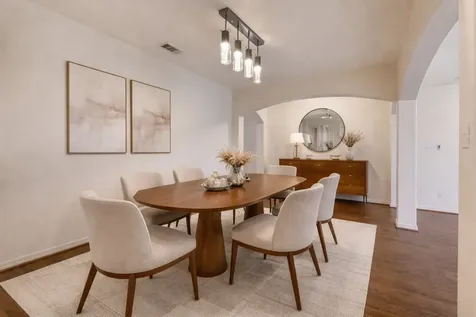 7611 S Linpar Court Houston TX 77040