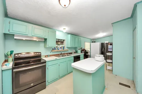 1240 Oliver Lane Cleveland TX 77328