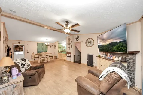 1240 Oliver Lane Cleveland TX 77328