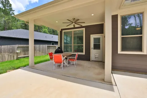 421 Rise Lane Montgomery TX 77316