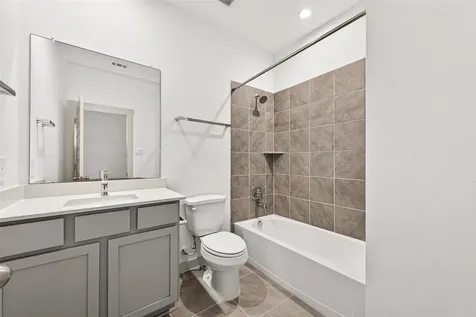 1107 Lakes Edge Lane Missouri City TX 77459