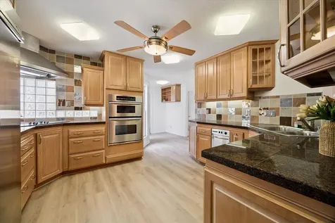 1829 Bering Drive 6 Houston TX 77057