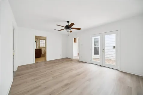 1829 Bering Drive 6 Houston TX 77057