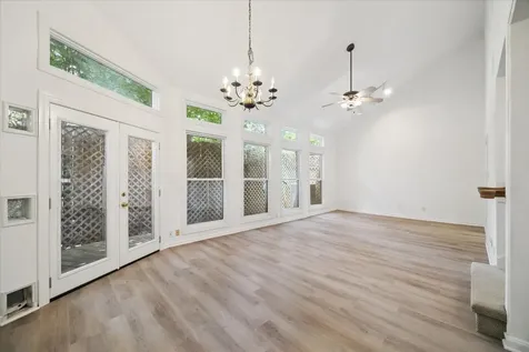 1829 Bering Drive 6 Houston TX 77057