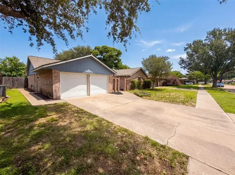 1913 Tulsa Street Deer Park TX 77536
