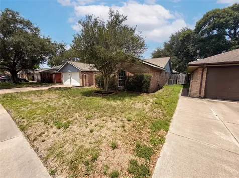 1913 Tulsa Street Deer Park TX 77536