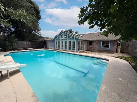 1913 Tulsa Street Deer Park TX 77536