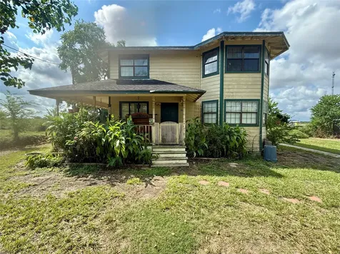 755 County Road 407 Markham TX 77456