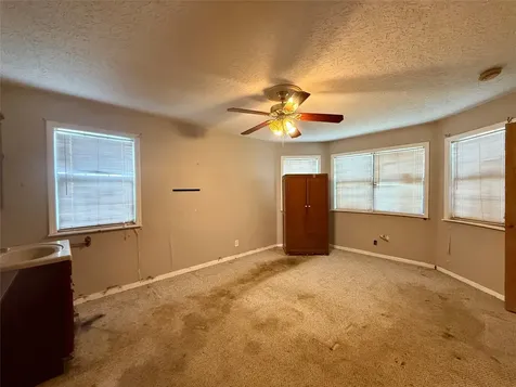 755 County Road 407 Markham TX 77456