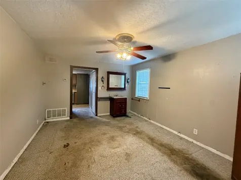 755 County Road 407 Markham TX 77456