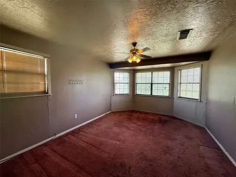 755 County Road 407 Markham TX 77456