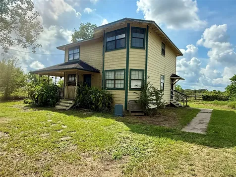 755 County Road 407 Markham TX 77456