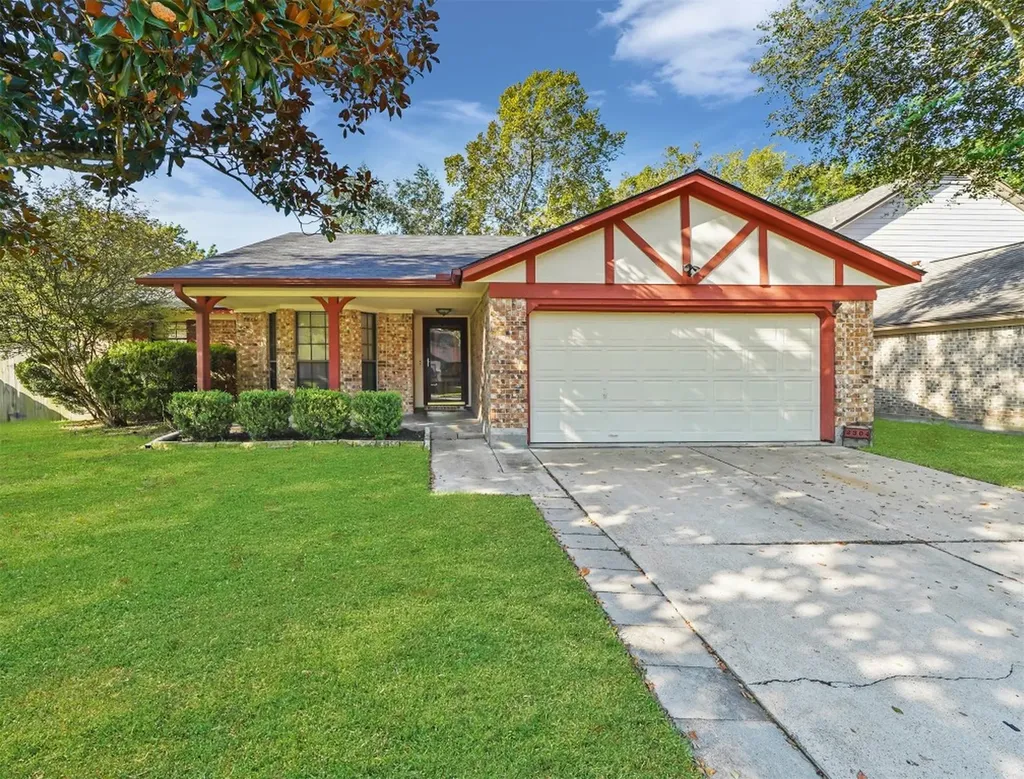 2304 Colleen Drive Pearland TX 77581