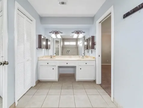 2304 Colleen Drive Pearland TX 77581