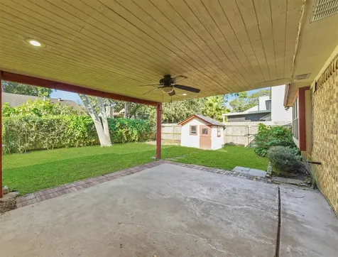 2304 Colleen Drive Pearland TX 77581