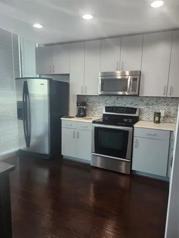 5925 Almeda Road 11513 Houston TX 77004