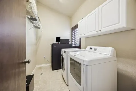1919 Lubbock Street Houston TX 77007