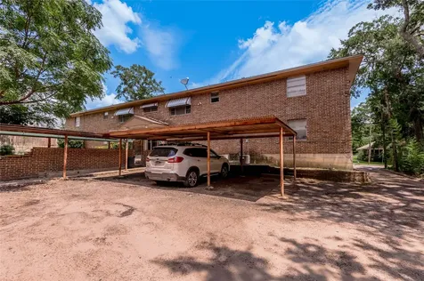 818 University Avenue 7 Huntsville TX 77320