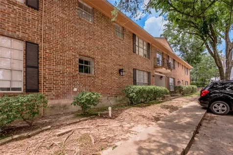 818 University Avenue 7 Huntsville TX 77320
