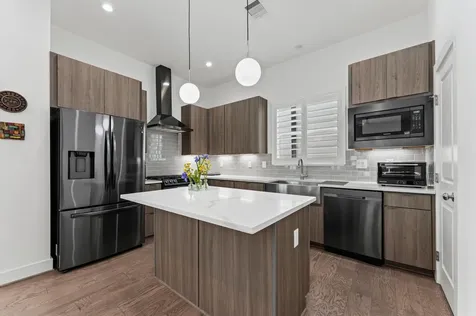 5827 Dolores Street Houston TX 77057