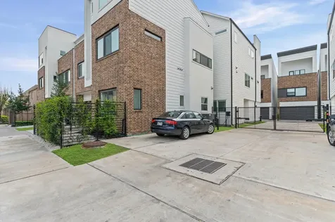 5827 Dolores Street Houston TX 77057