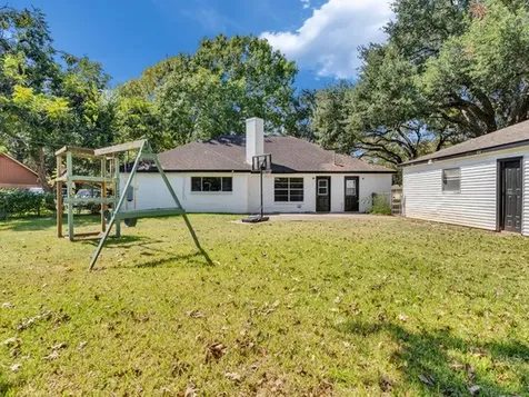 1215 Briar Lane Wharton TX 77488