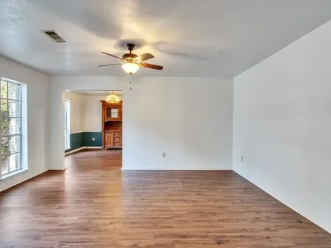 1215 Briar Lane Wharton TX 77488