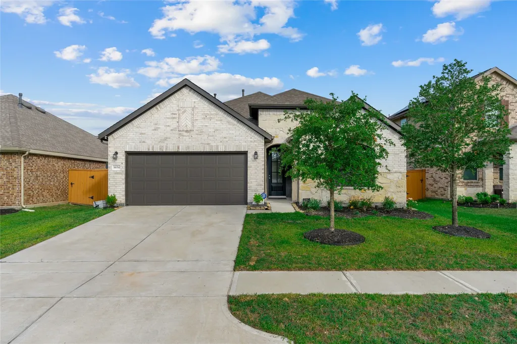 8654 Flamingo Bay Lane Cypress TX 77433