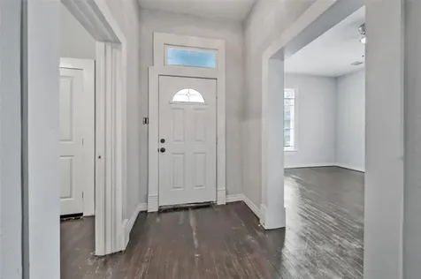 2205 Sumpter Street Houston TX 77026