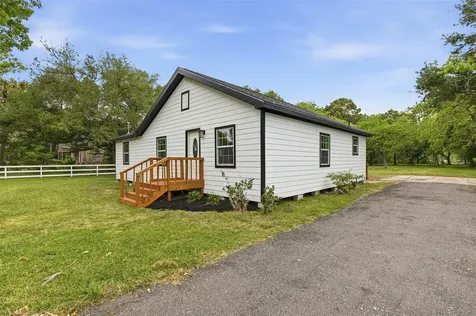 8414 Schiro Road Hitchcock TX 77563