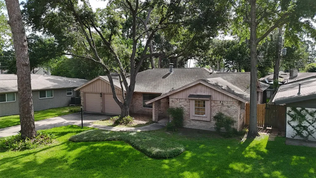 1746 Nocturne Lane Houston TX 77043